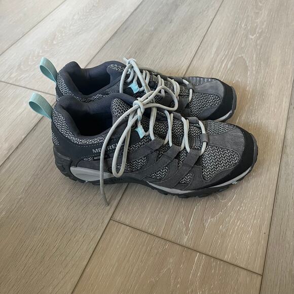 Merrell ‘Alverstone’ Women's 7 Sneaker Hiker Gray Blue Waterproof Boot Outdoor - Picture 2 of 10